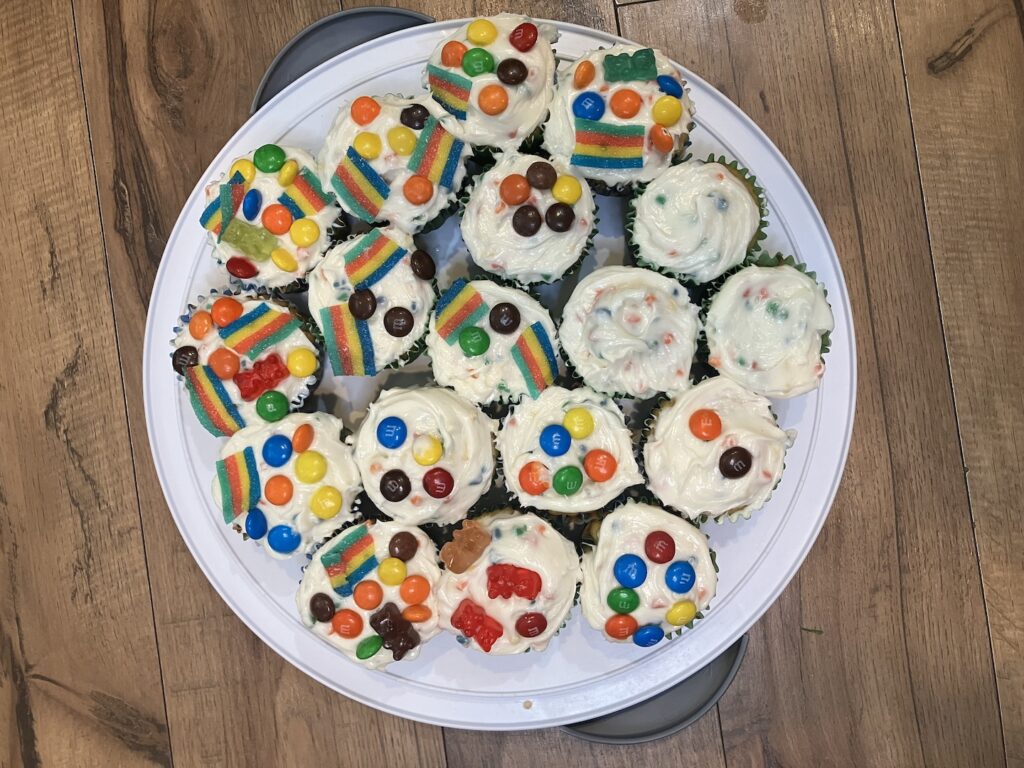 kid decorated cupcakes, rainbow chip, add fun with sweets